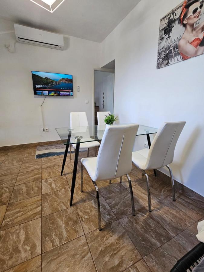 Anita Prizba Apartment Екстериор снимка